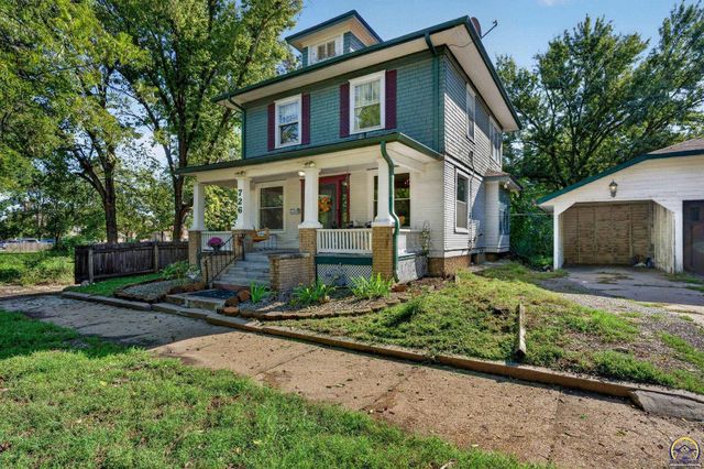 726 SW Buchanan ST, Topeka, KS 66606