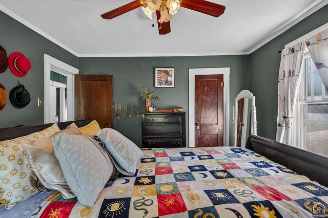 726 SW Buchanan ST, Topeka, KS 66606