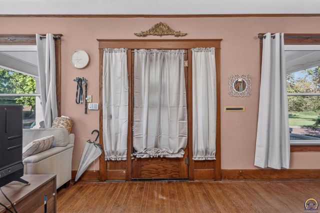 726 SW Buchanan ST, Topeka, KS 66606