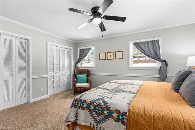 5370 Palisade Drive, Pfafftown, NC 27040