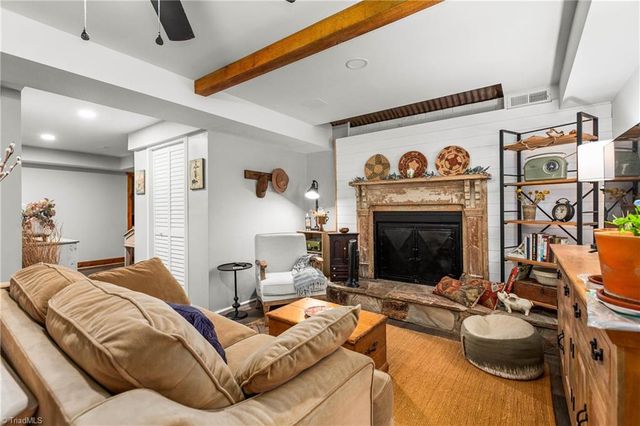 5370 Palisade Drive, Pfafftown, NC 27040