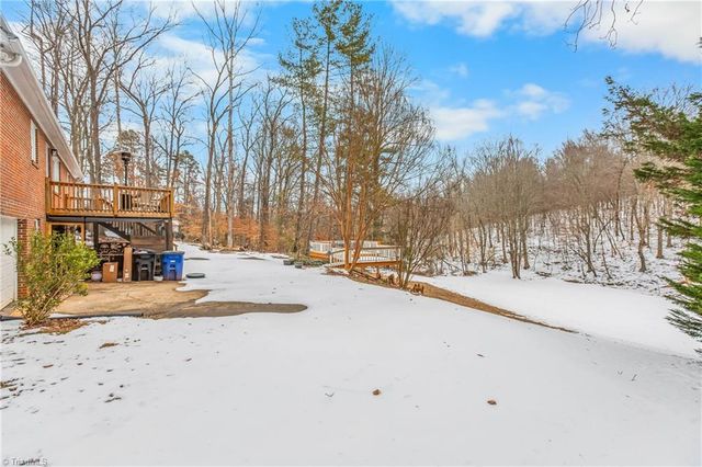 5370 Palisade Drive, Pfafftown, NC 27040