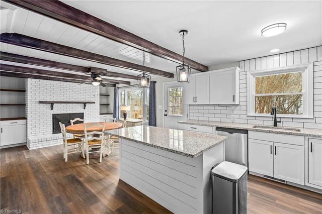 5370 Palisade Drive, Pfafftown, NC 27040