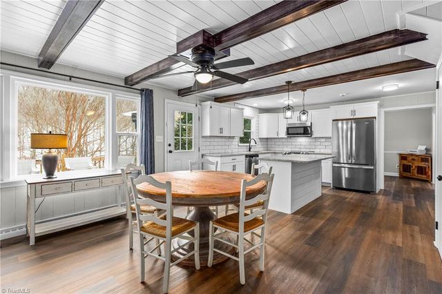 5370 Palisade Drive, Pfafftown, NC 27040