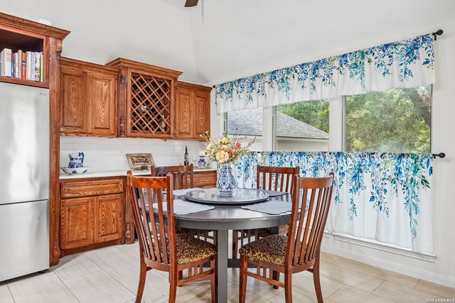 18727 Surreywood, San Antonio, TX 78258