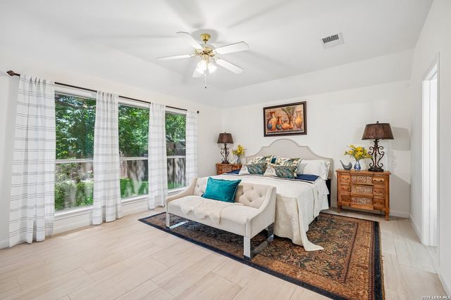 18727 Surreywood, San Antonio, TX 78258