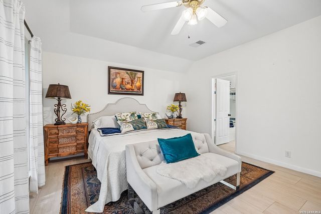18727 Surreywood, San Antonio, TX 78258