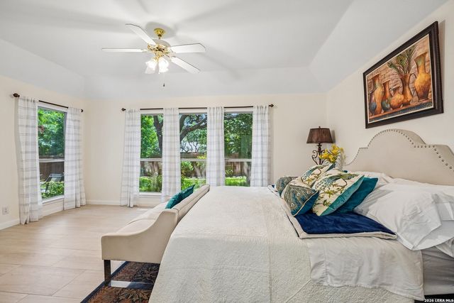 18727 Surreywood, San Antonio, TX 78258