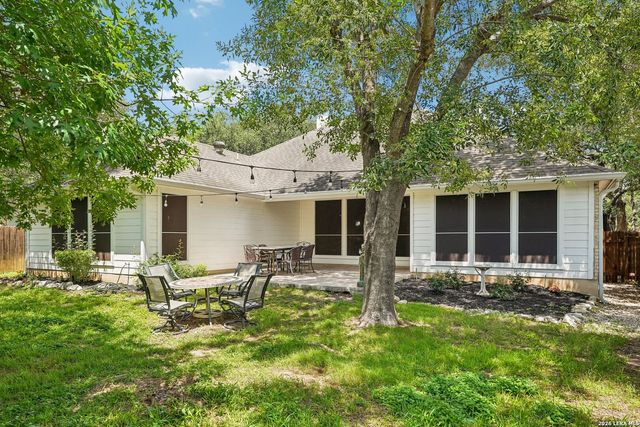 18727 Surreywood, San Antonio, TX 78258