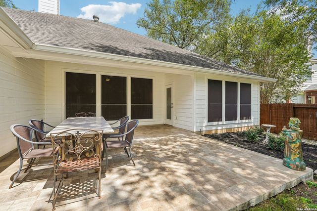 18727 Surreywood, San Antonio, TX 78258