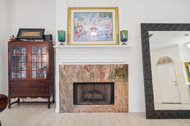 18727 Surreywood, San Antonio, TX 78258