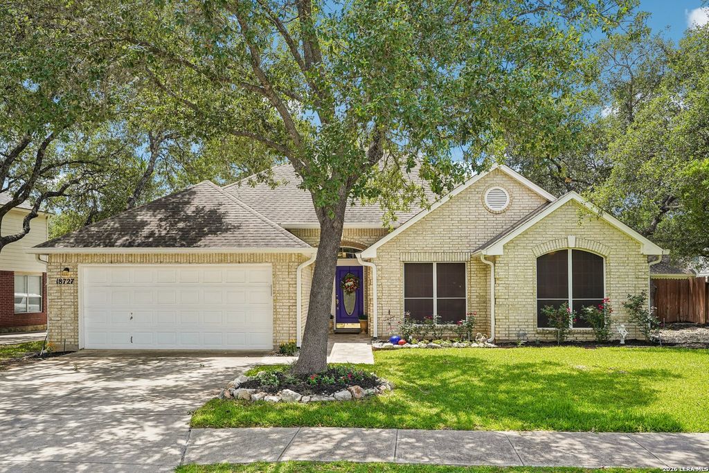 18727 Surreywood, San Antonio, TX 78258