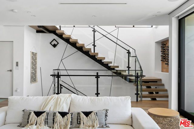 647 Mildred Avenue, Venice (los Angeles), CA 90291