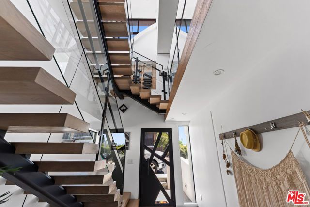 647 Mildred Avenue, Venice (los Angeles), CA 90291