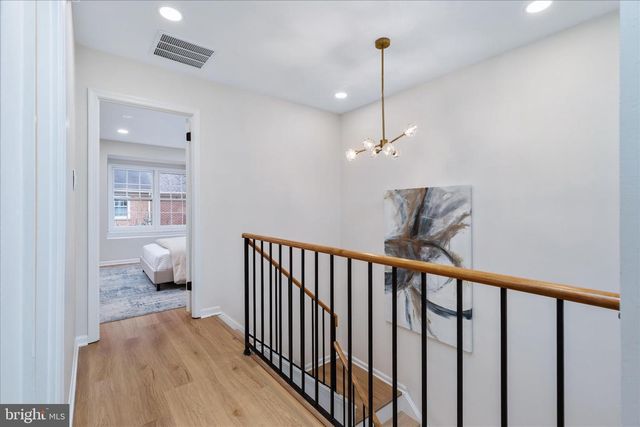 10147 OAKWOOD CHASE CT, Oakton, VA 22124