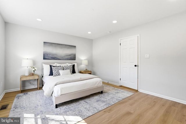 10147 OAKWOOD CHASE CT, Oakton, VA 22124