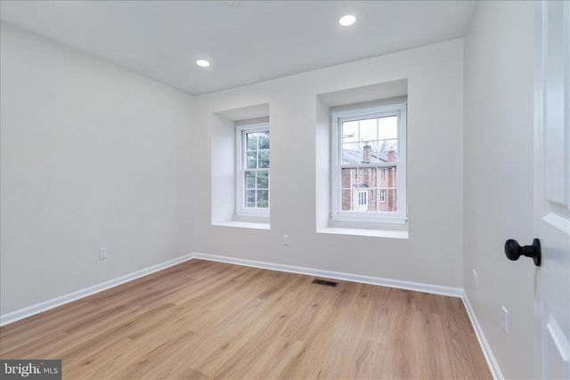 10147 OAKWOOD CHASE CT, Oakton, VA 22124