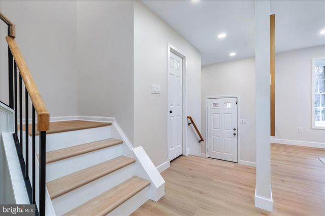 10147 OAKWOOD CHASE CT, Oakton, VA 22124