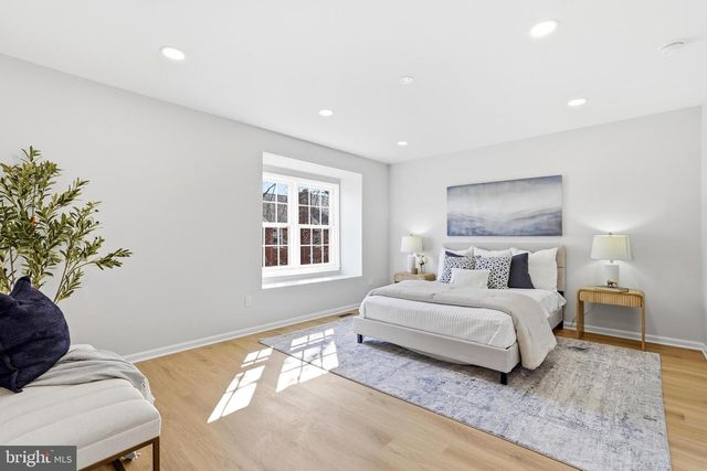 10147 OAKWOOD CHASE CT, Oakton, VA 22124