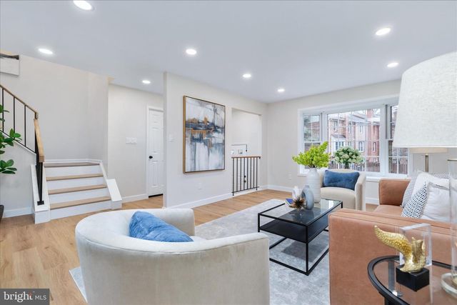 10147 OAKWOOD CHASE CT, Oakton, VA 22124