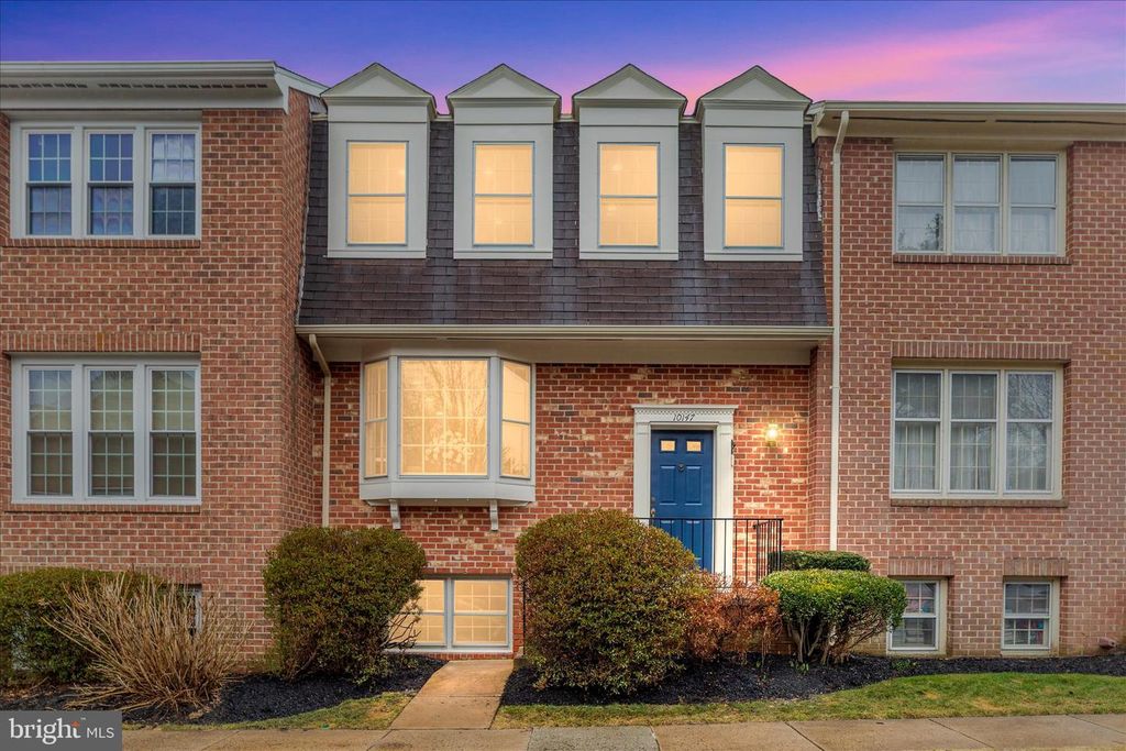 10147 OAKWOOD CHASE CT, Oakton, VA 22124