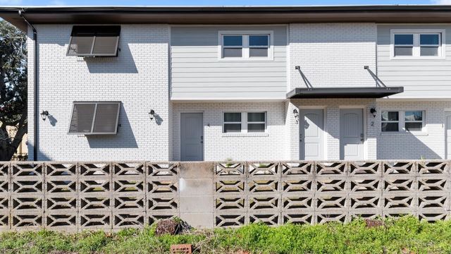 409 17th Ave. N, Myrtle Beach, SC 29577