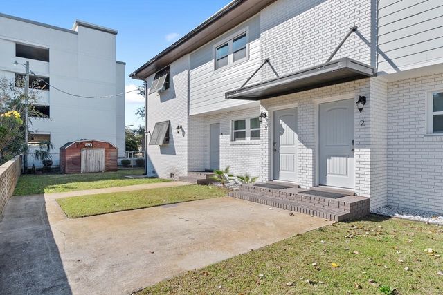 409 17th Ave. N, Myrtle Beach, SC 29577