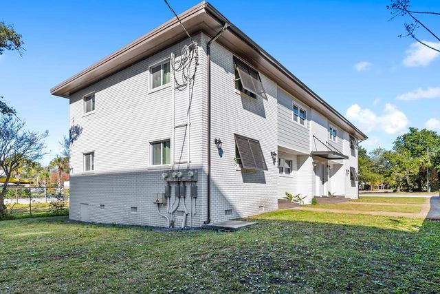 409 17th Ave. N, Myrtle Beach, SC 29577