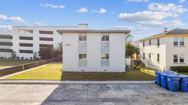 409 17th Ave. N, Myrtle Beach, SC 29577