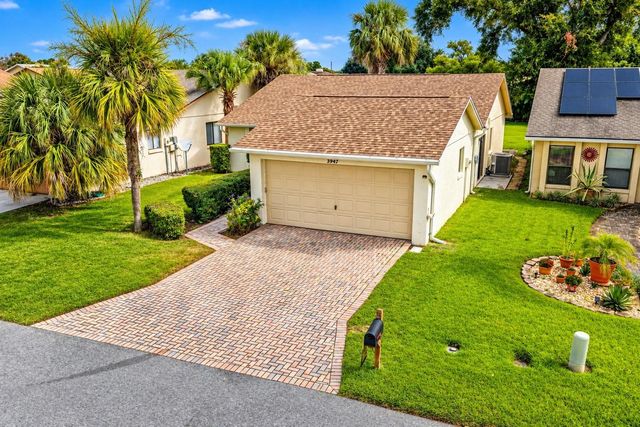3947 CYPRESS LANDING W, Winter Haven, FL 33884