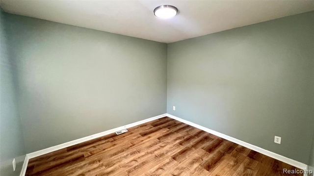 23592 Harrellson Street, Macomb, MI 48042