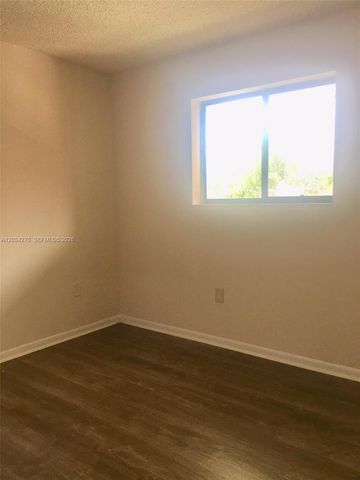 5400 W 21st Court 306, Hialeah, FL 33016