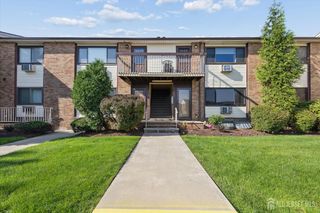 714 Cricket Lane, Woodbridge Proper, NJ 07095