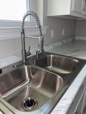 12230 Catalina Ave, Baton Rouge, LA 70814