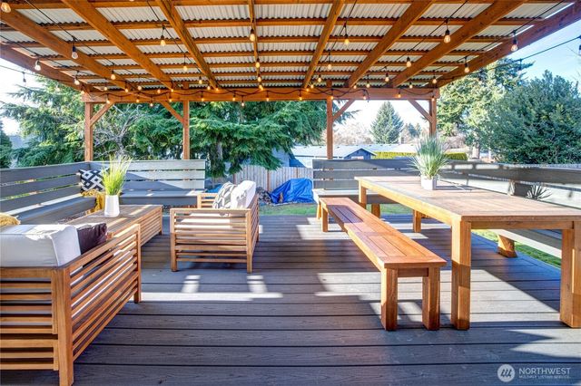 18009 110th Place SE, Renton, WA 98055