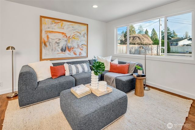 18009 110th Place SE, Renton, WA 98055