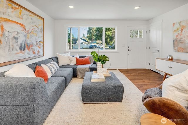 18009 110th Place SE, Renton, WA 98055