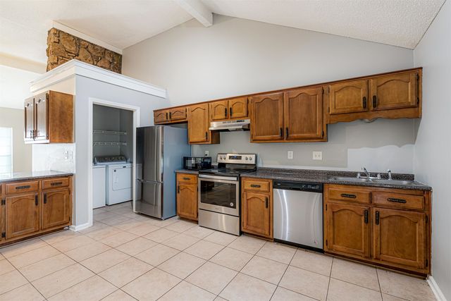 3913 OAK BRANCH CIR E, Memphis, TN 38135