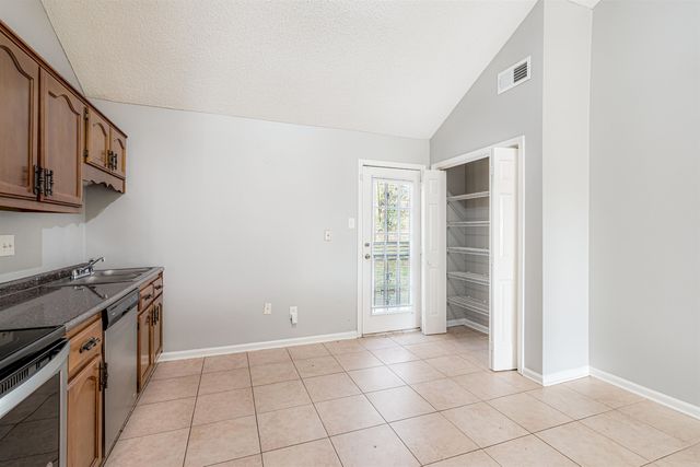 3913 OAK BRANCH CIR E, Memphis, TN 38135