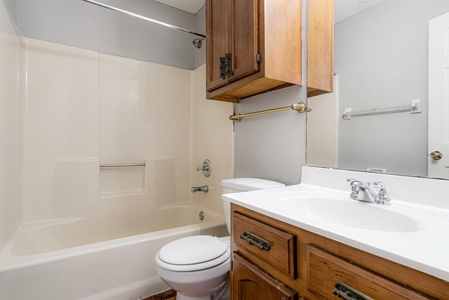 3913 OAK BRANCH CIR E, Memphis, TN 38135