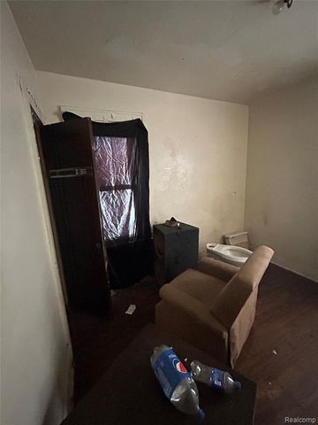 12708 Cloverlawn Street, Detroit, MI 48238