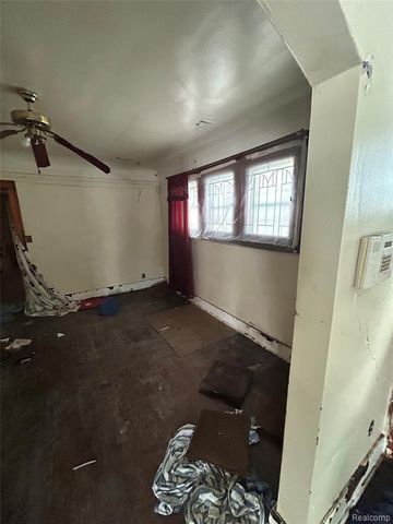 12708 Cloverlawn Street, Detroit, MI 48238