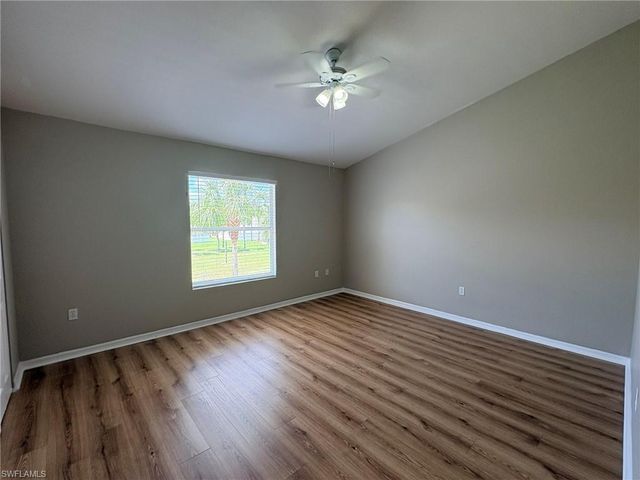 3643 Pine Oak Cir, Fort Myers, FL 33916