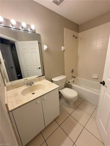 3643 Pine Oak Cir, Fort Myers, FL 33916
