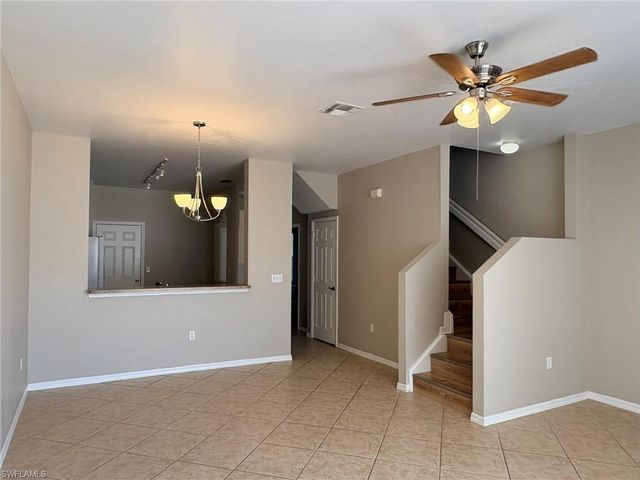 3643 Pine Oak Cir, Fort Myers, FL 33916