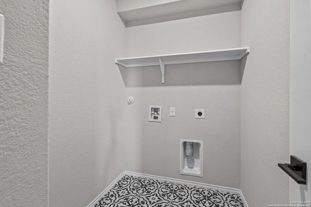 6879 Comanche Cave, San Antonio, TX 78247