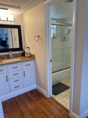 1040 Lake Shore Drive 105, Lake Park, FL 33403