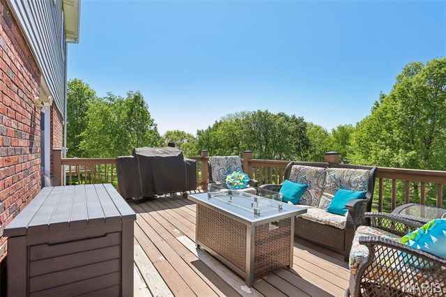 571 Arblay Place, Manchester, MO 63011