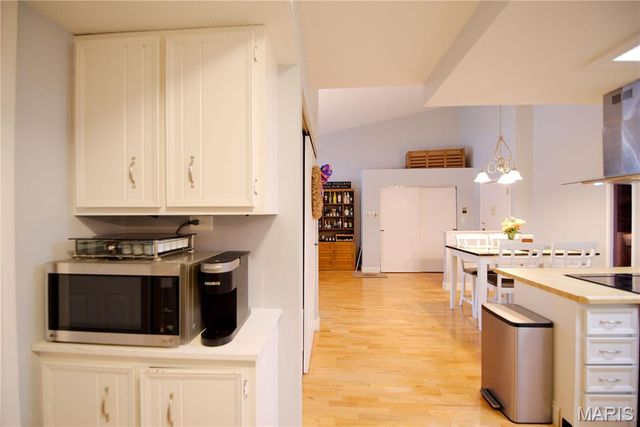 1400 Heritage Landing 304, St Charles, MO 63303
