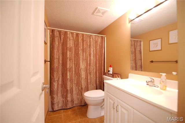 1400 Heritage Landing 304, St Charles, MO 63303